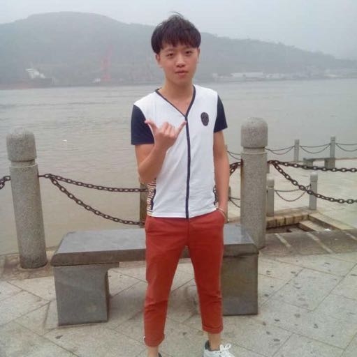 刘子颖的第一张照片--重庆闪婚服务中心