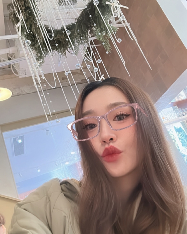 Claire的第二张照片--重庆闪婚服务中心